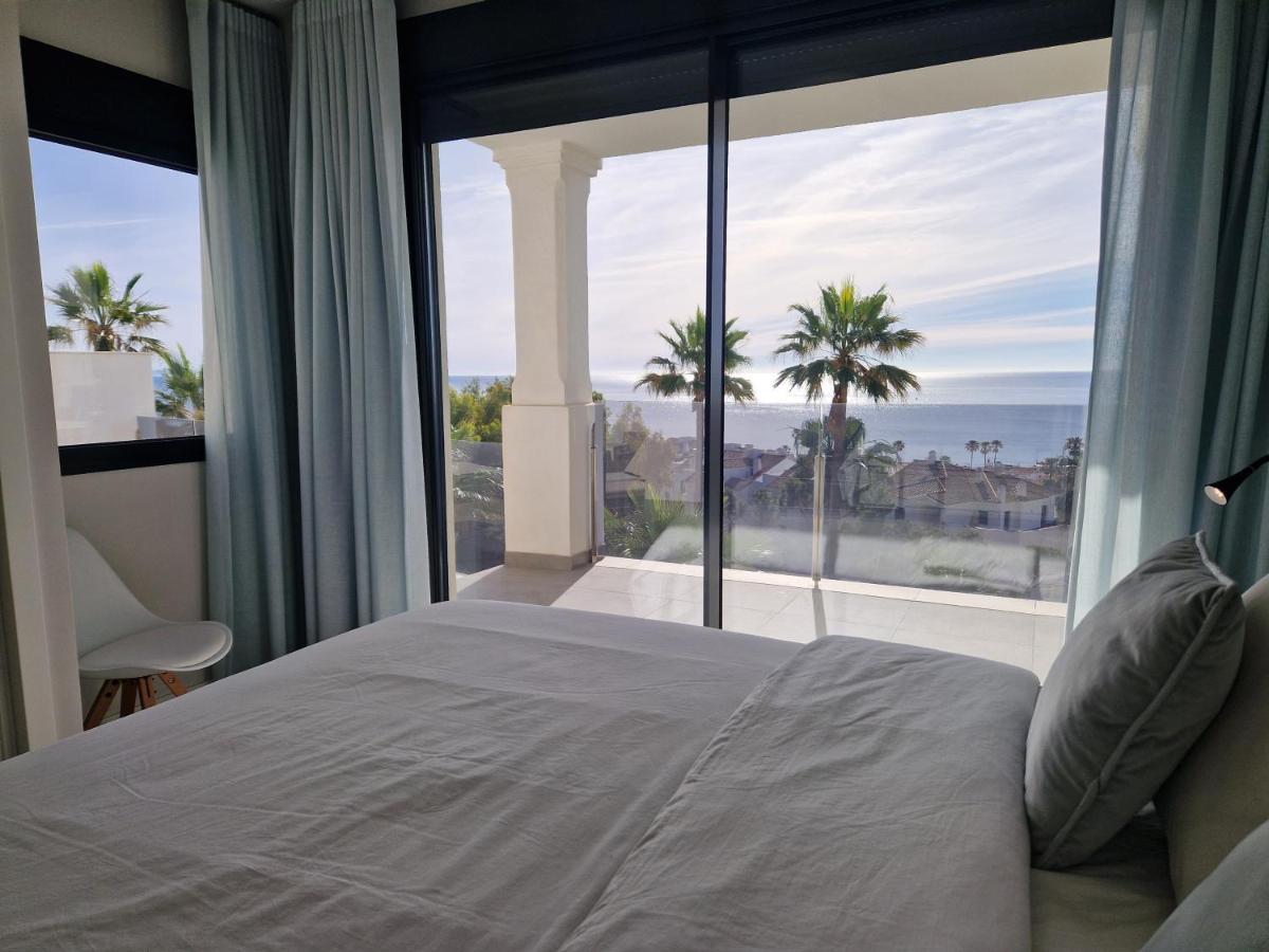 Luxury 2 Bedrooms Apt With Seaview Blue Suite 4104 Манилва Экстерьер фото