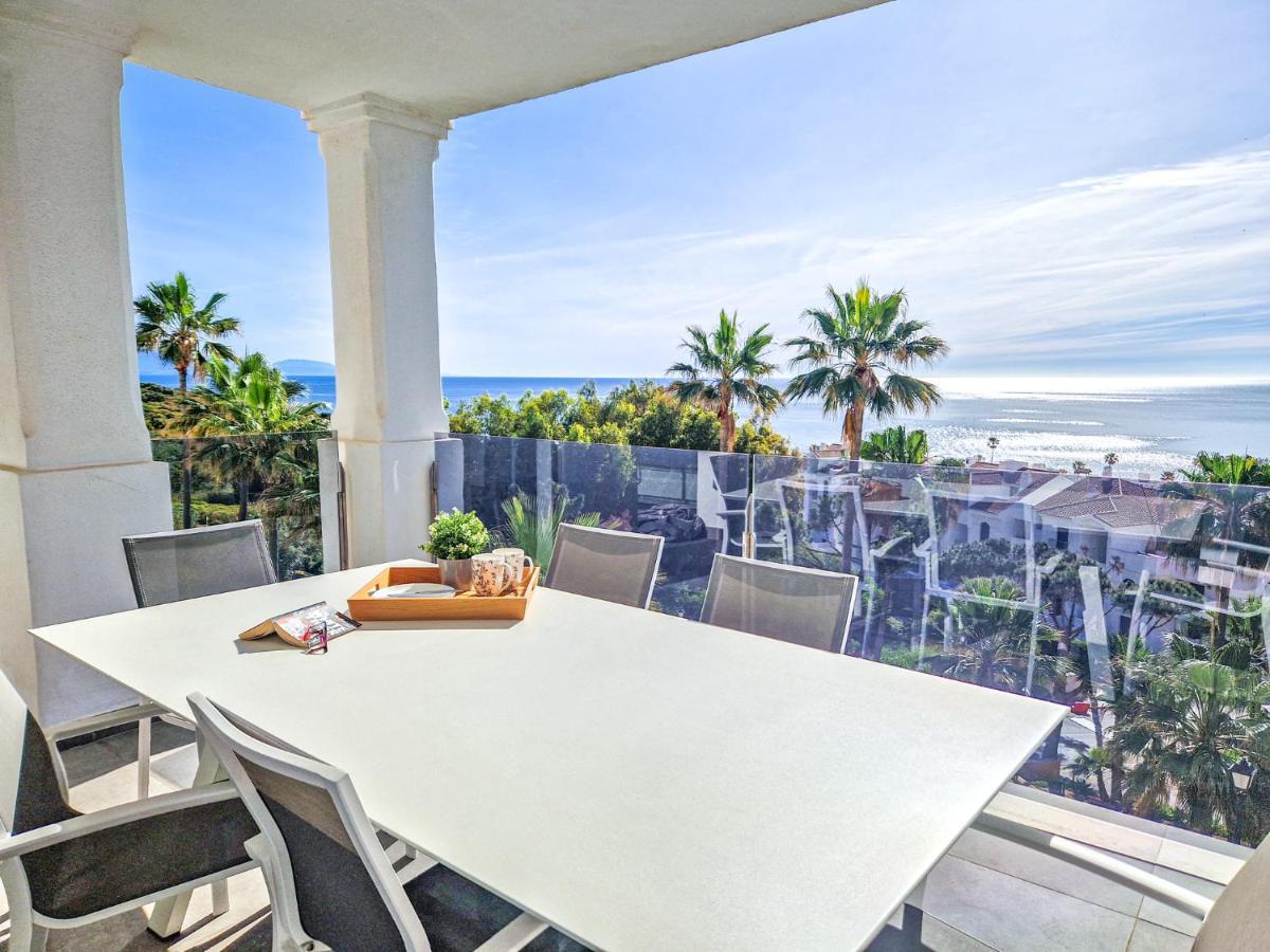 Luxury 2 Bedrooms Apt With Seaview Blue Suite 4104 Манилва Экстерьер фото